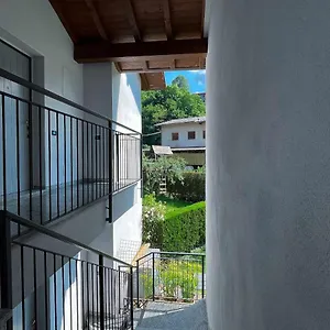  Apartment La Spiaggia